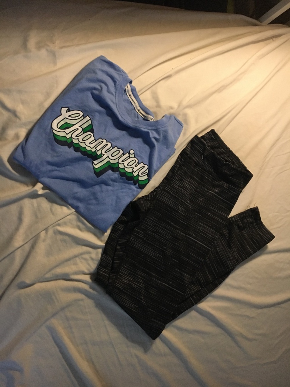 Champion bundle lg top & Med workout leggings
